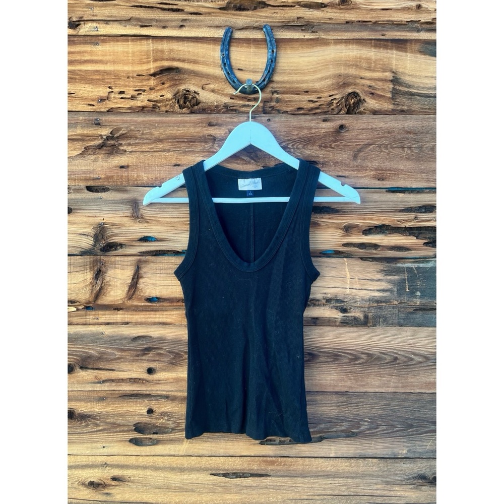 UNIVERSAL THREAD | Black V-Neck Tank Top S